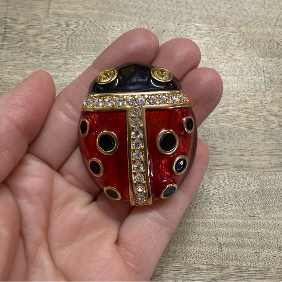 SWAROVSKI Large Ladybug Brooch - Picture 2 of 3
